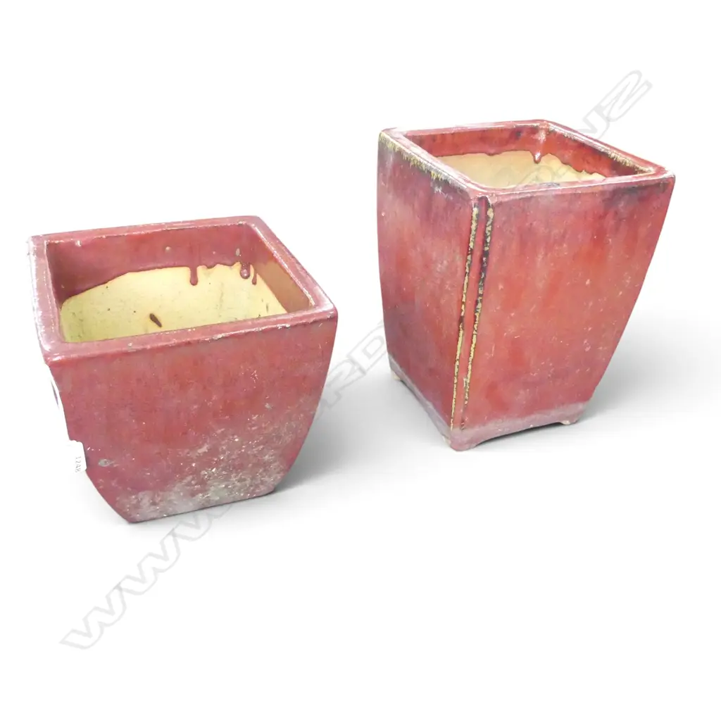 2 RED GLAZED PLANTERS H.325mm Image 1++