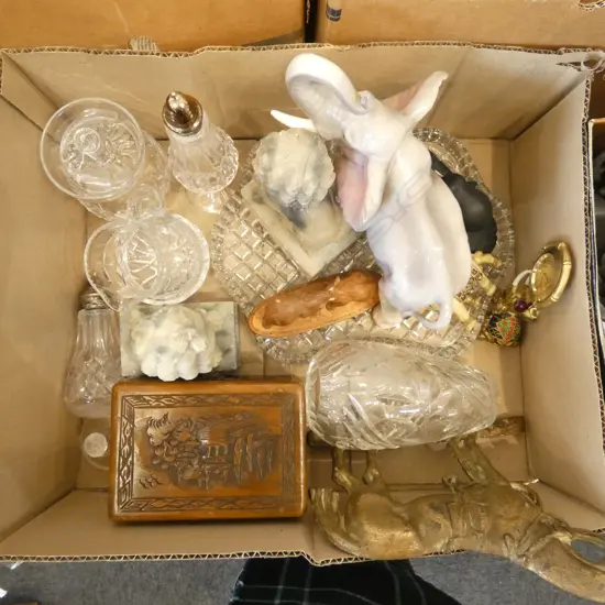 CRYSTAL, PR CARVED SOAPSTONE FU DOGS, ELEPHANTS ETC