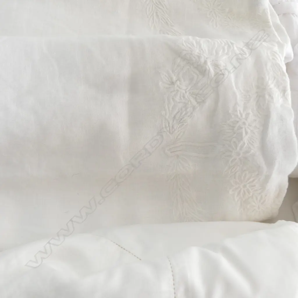 ASST. QUALITY LINEN Image 1++