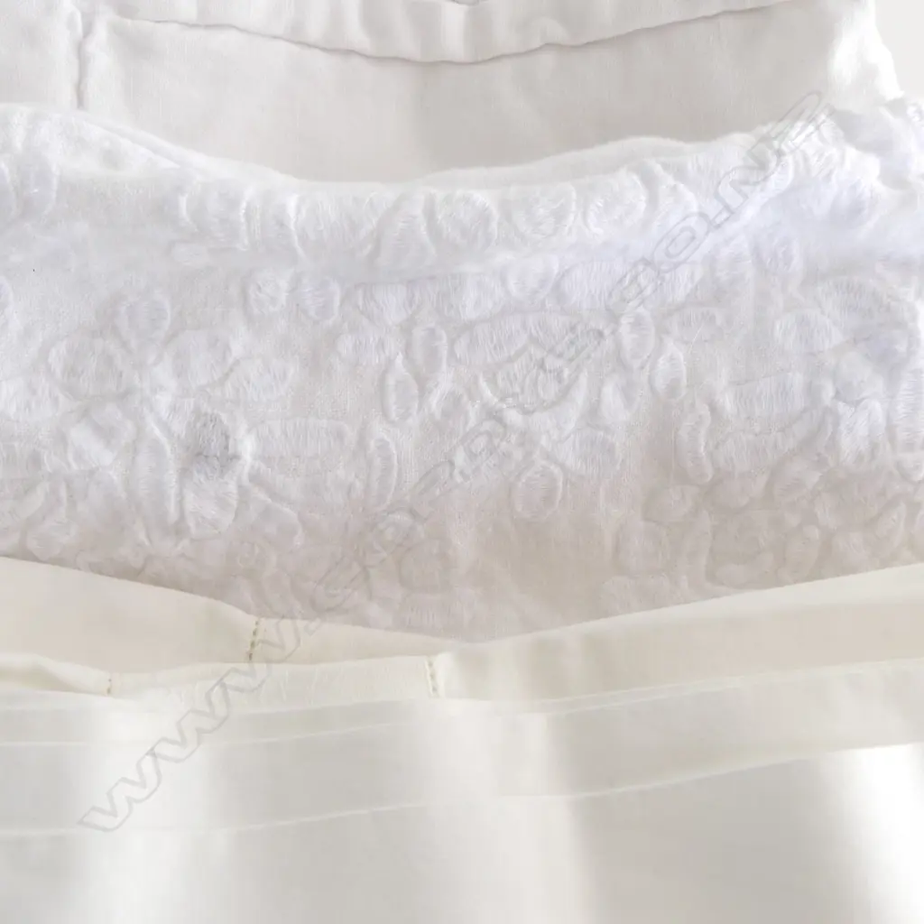 ASST. QUALITY LINEN Image 1++