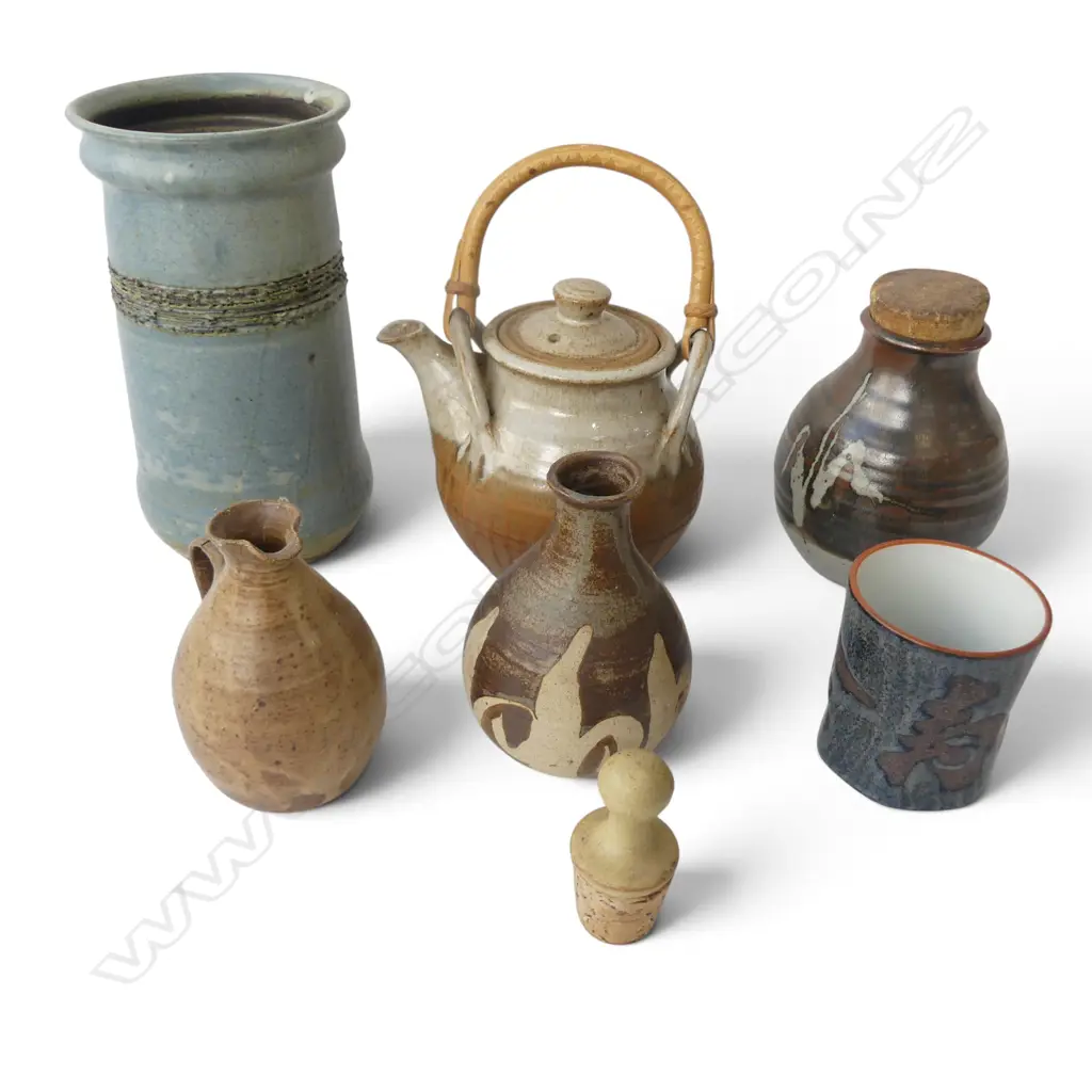 ASST. STUDIO POTTERY Image 1++