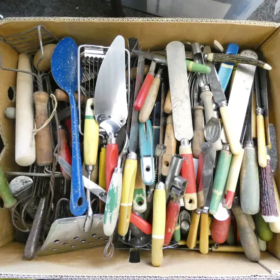 VINTAGE KITCHEN TOOLS