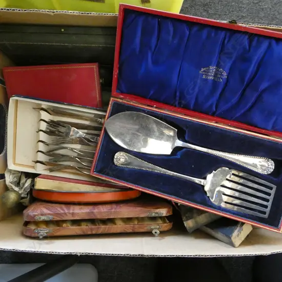 CASED CUTLERY, 2 ENAMELLED CAST IRON CASSEROLES ETC