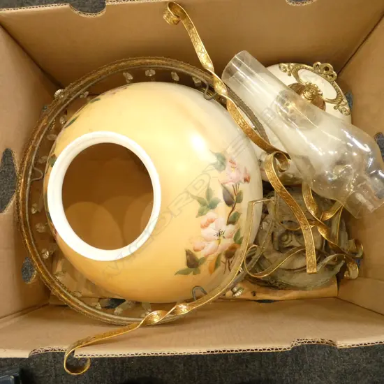 ANTIQUE HANGING LANTERN
