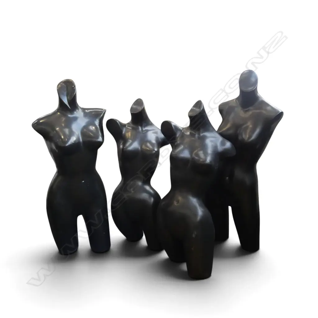 4 RETRO BLACK PLASTIC MANNEQUIN BUSTS H.900mm Image 1++