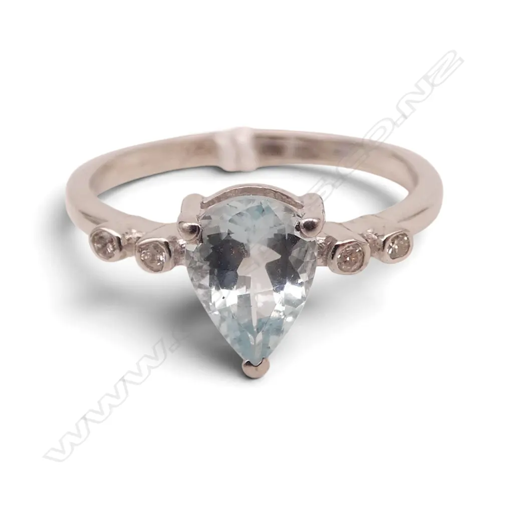 SILVER DIAMOND & AQUAMARINE RING, SIZE O Image 1++