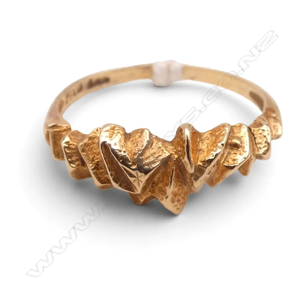 14CT GOLD RING 1.49gms SIZE M Image 1++
