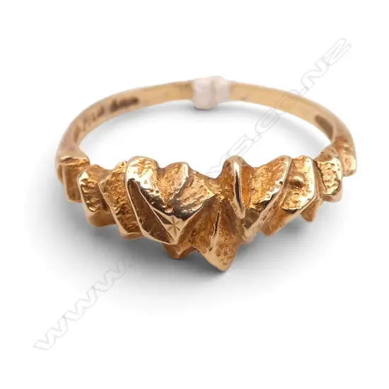 14CT GOLD RING 1.49gms SIZE M