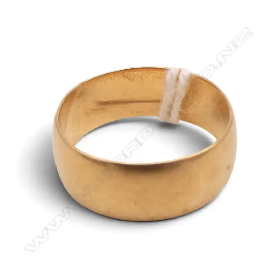 18CT WEDDER 4.7gms SIZE L