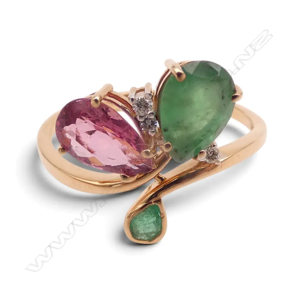14ct DIAMOND EMERALD & TOURMALINE RING, 2.39gm SIZE P Image 1++
