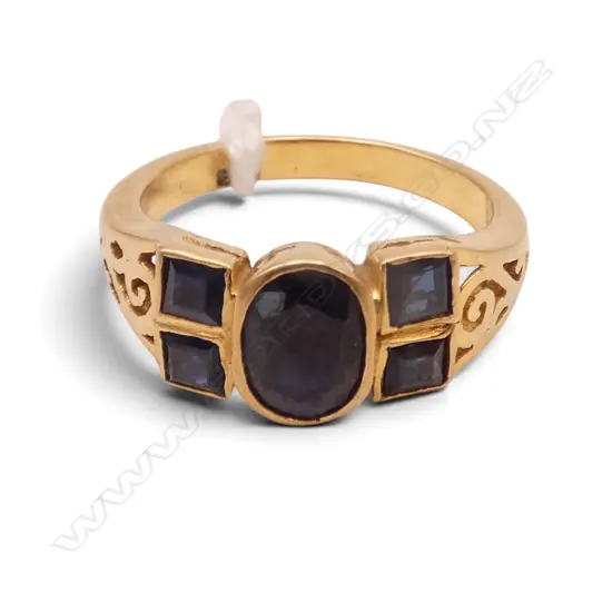 GOLD (TESTING 19CT) DARK STONE RING 5.2gms SIZE M