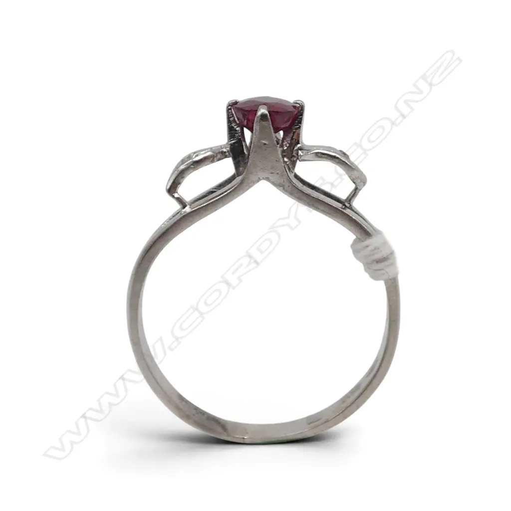 18ct W/GOLD COATING on SILVER MOUNT with a  PIDGEON BLOOD RED RUBY & DIAMOND RING size T1/2  3.3gms Image 1++