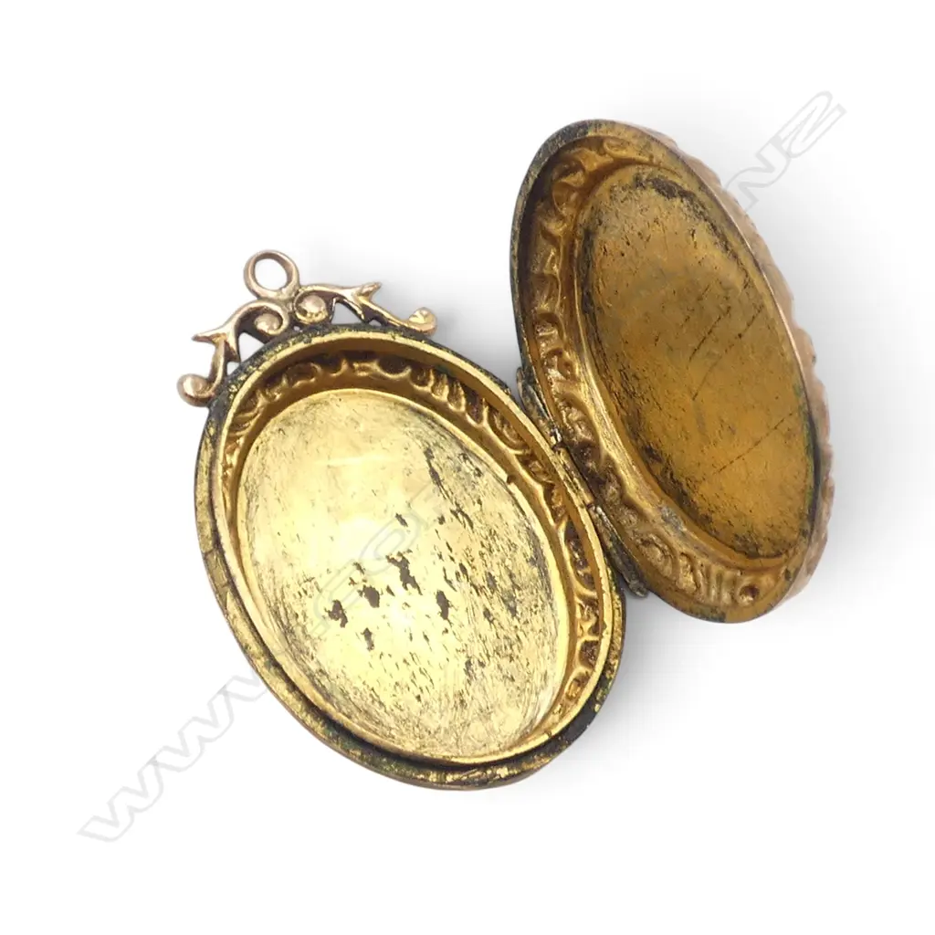 9CT LOCKET 30x20mm 3.5gms Image 1++