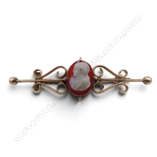9ct GOLD CAMEO BAR BROOCH pin not gold 4.25gms
