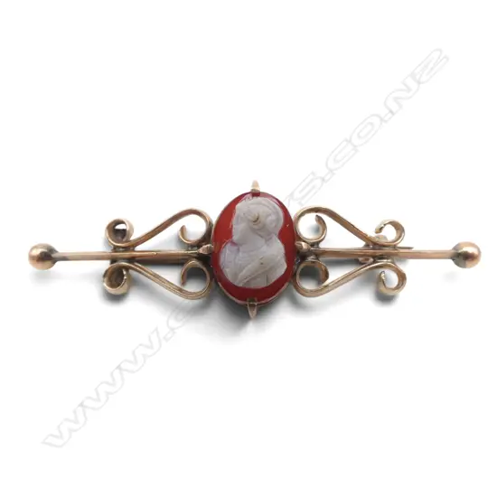 9ct GOLD CAMEO BAR BROOCH pin not gold 4.25gms