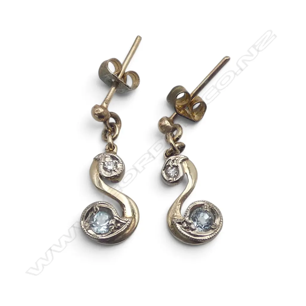 PAIR 9CT GOLD DIAMOND AND AQUAMARINE EARRINGS 2.23gms Image 1++