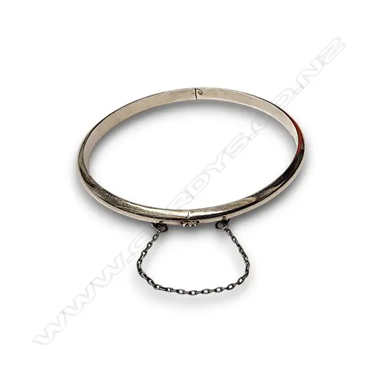 VINTAGE STERLING SILVER BANGLE BRACELET