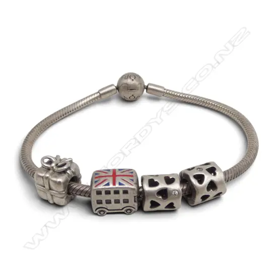 SILVER PANDORA CHARM BRACELET 28gms