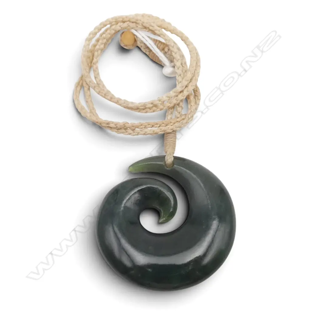 CARVED POUNAMU KORU PENDANT  Image 1++