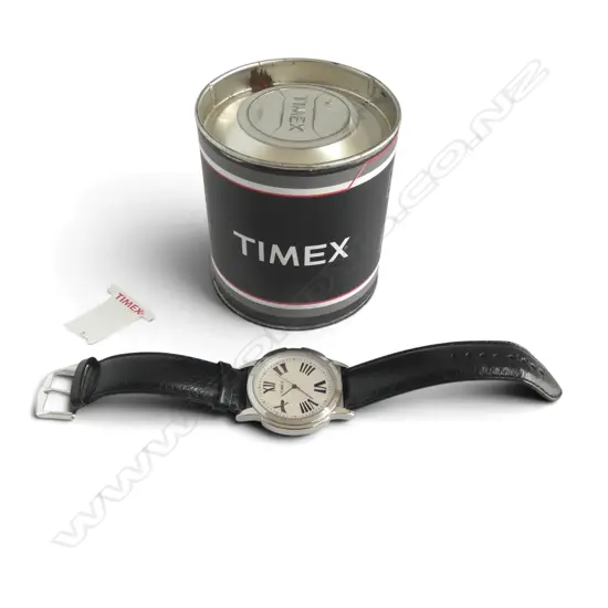 TIMEX WATCH WORKING NEVER WORN IN ORIGINAL TIMEX TIN BOX 