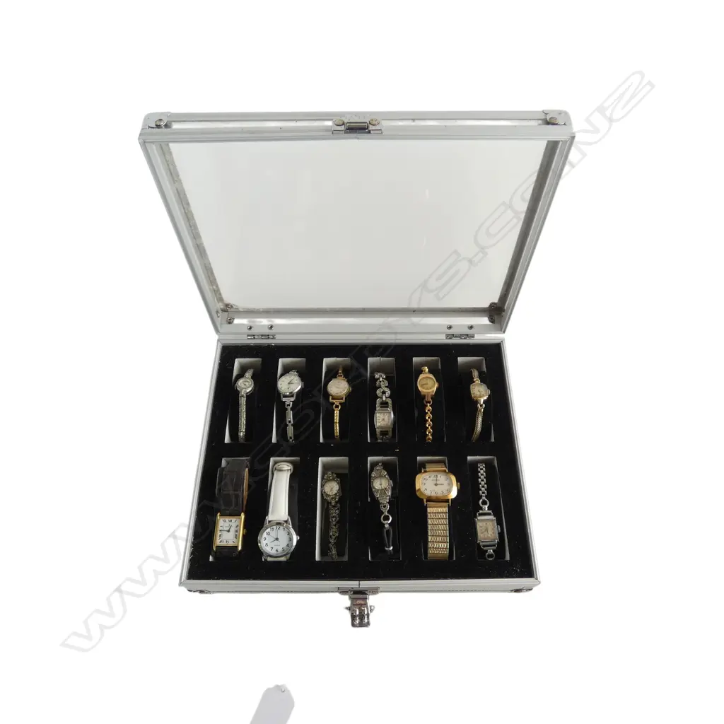 WATCH CASE CONTANING 12 VINTAGE LADIES WRISTWATCHES Image 1++