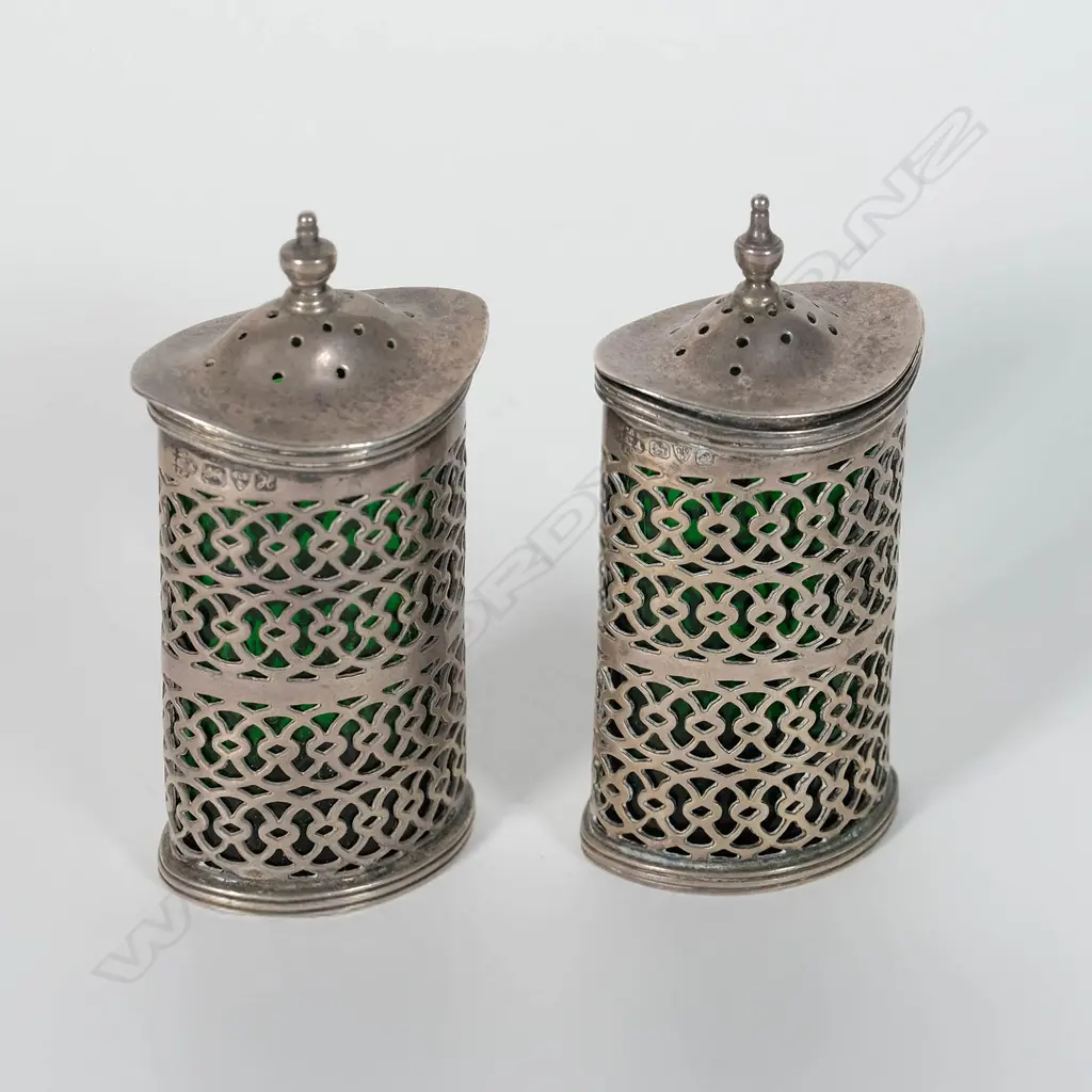 Pr Green Glass Sterling Silver Salt & Pepper Shakers - Jay Image 1++