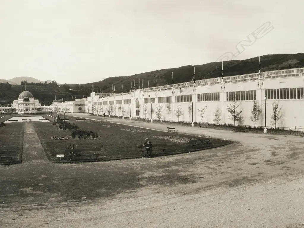 R. P. Moore - The NZ and South Seas International Exhibition - Silver Gelatin Panoramic Photo c. 1925 Image 1++