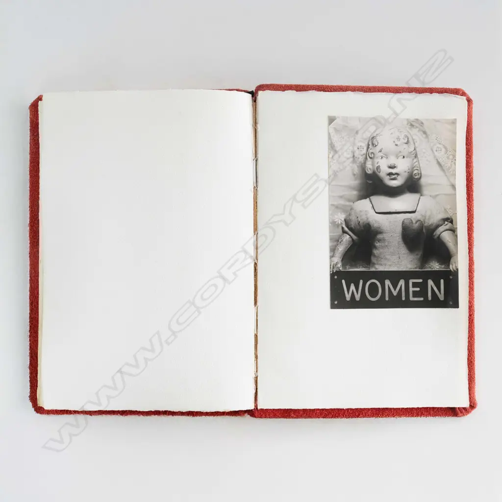 Dale Copeland (b. 1943) - Artist Book with silver gelatin photos 'Images of Women' 1984 Image 1++