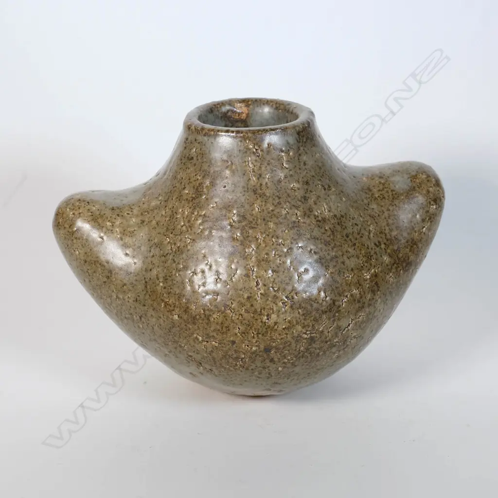 Len Castle (1924-2011) and Theo Schoon (1915-1985) Collaborative stoneware vase Image 1++