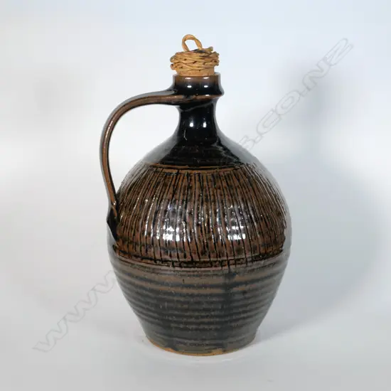 Mirek Smisek (1925-2013) - Tenmoku glazed flagon