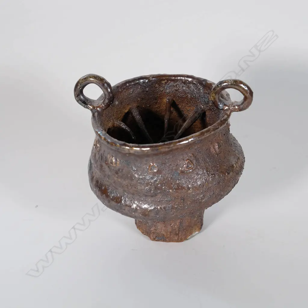 Laurie Steer (b.1977) - Blind Man - Stoneware. 2019 Image 1++