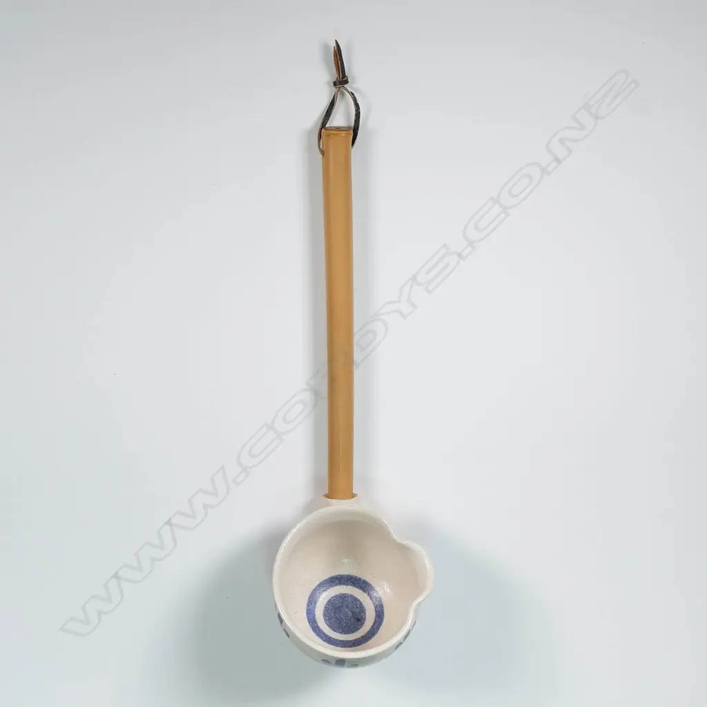 Anneke Borren (b. 1946) - Blue & white ladle Image 1++
