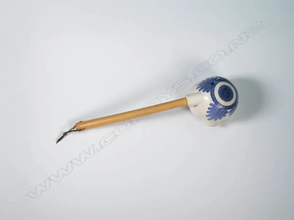 Anneke Borren (b. 1946) - Blue & white ladle Image 1++