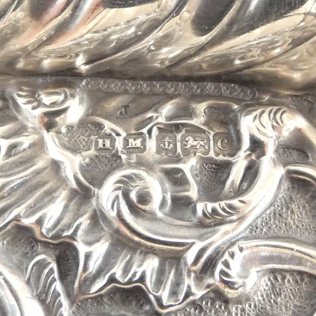 ART NOUVEAU S/SILVER DISH WITH REPOUSSE WORK BIRMINGHAM 1902 MAKER HENRY MATHEWS 51.8GMS Image 1++