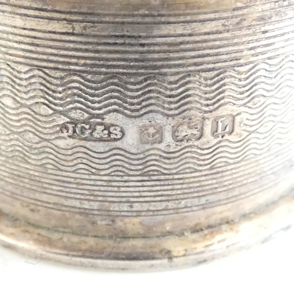 5 PCES STG SILVER; 3 NAPKIN RINGS + 2 TEASPOONS 53gms Image 1++