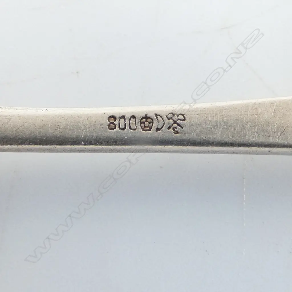 3 GERMAN .800 SILVER TEASPOONS 75gms + .800 SILVER HANDLED PLASTIC SERVING SET Image 1++