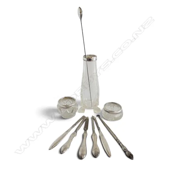 10PCS STG SILVER HALLMARKS - VASE, 2 SALTS, 5 MANICURE, HATPIN, BOOTHOOK SOME DENTS, H.150MM (VASE)