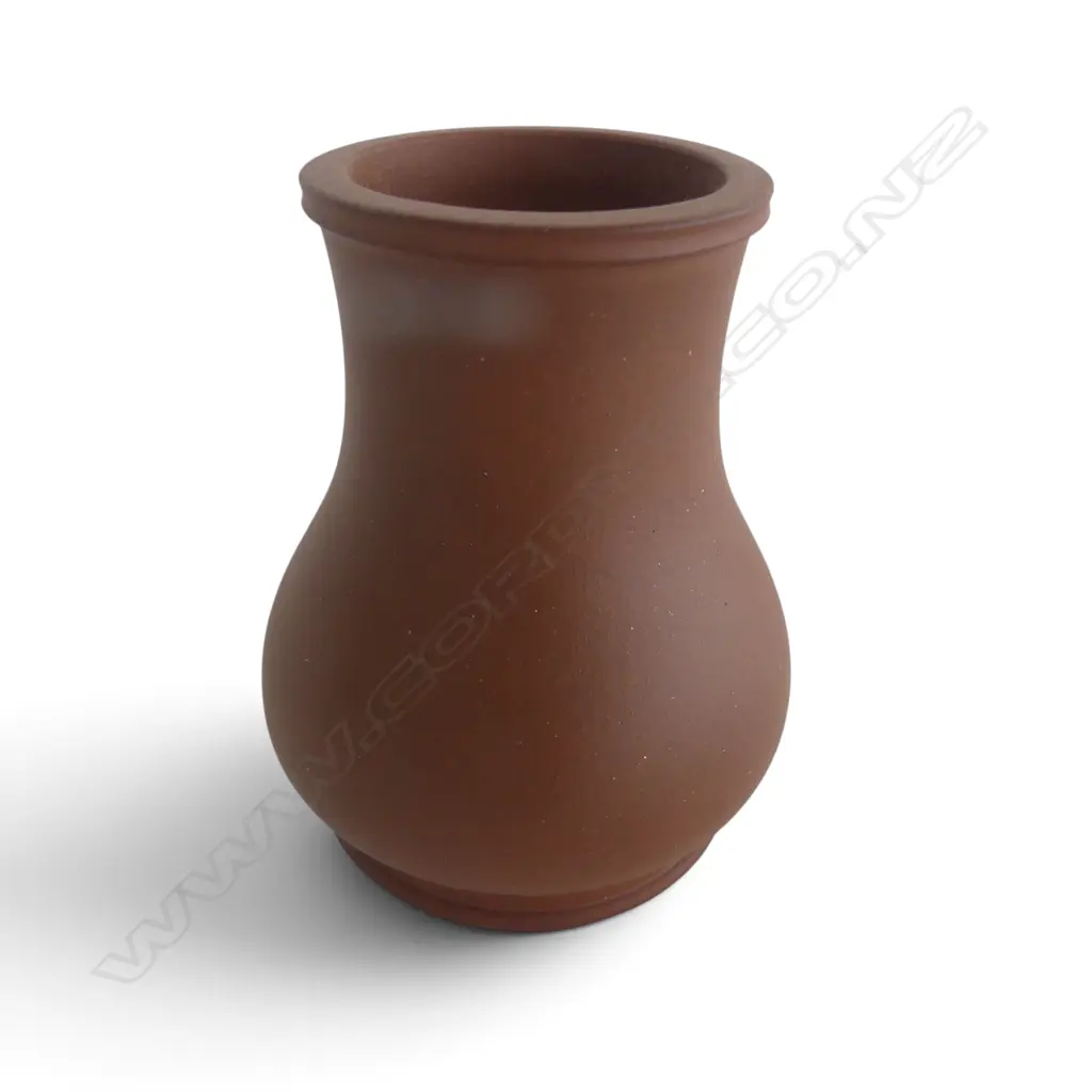 CHINESE YIXING WARE VASE H.85mm Image 1++