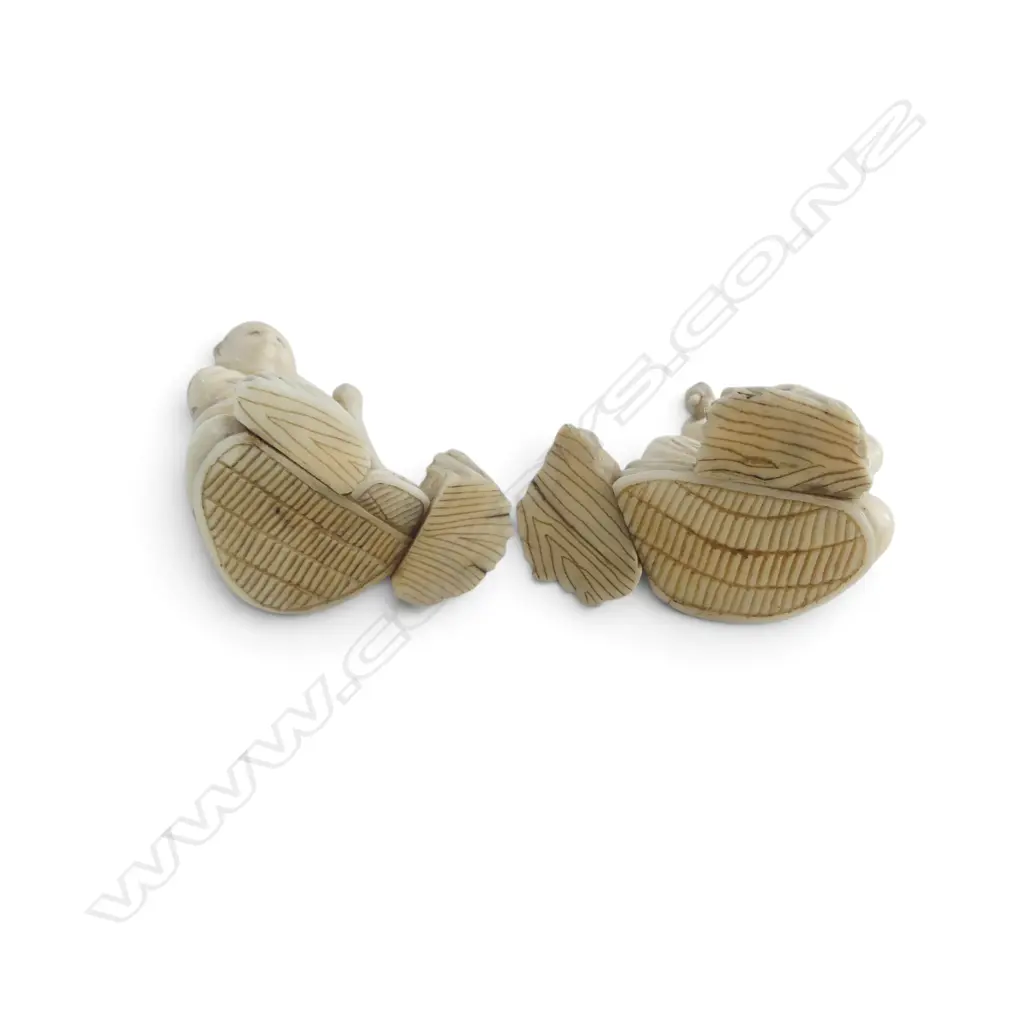 2 ORIENTAL IVORY FIGURES H.70mm Image 1++