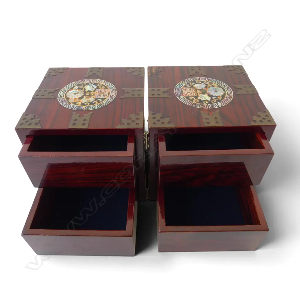 ORIENTAL STYLE DOWRY JEWELLERY BOX IN ROSEWOOD AND MOTHER OF PEARL 240mm (H) Image 1++