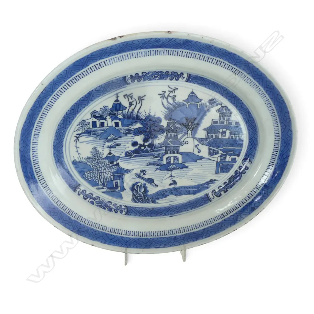 2 CHINESE EXPORT WARE OVAL DISHES 275x340mm Image 1++