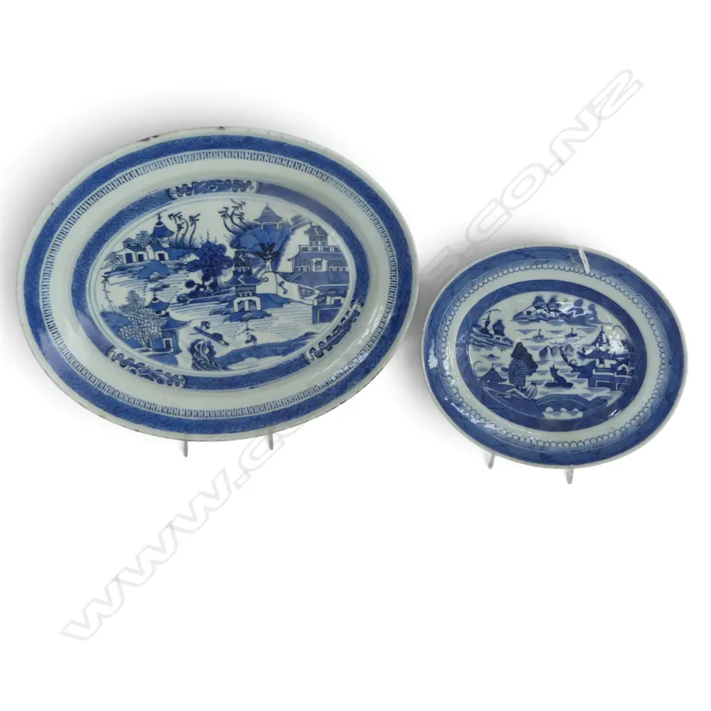 2 CHINESE EXPORT WARE OVAL DISHES 275x340mm Image 1++