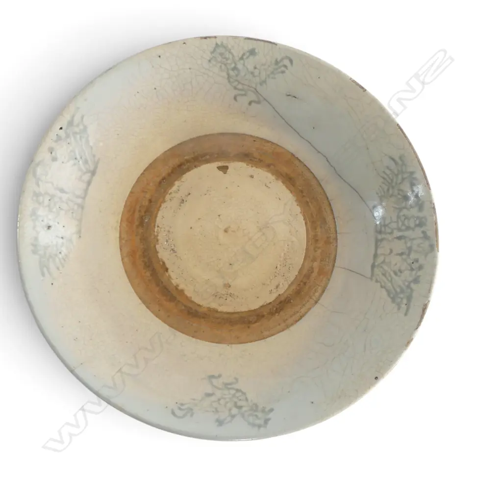 3 ORIENTAL 'KITCHEN MING' BOWLS, HAIRLINES 220 - 285mm dia Image 1++