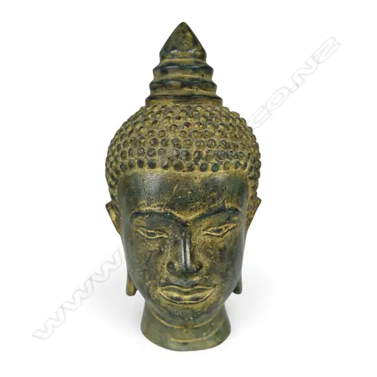 KHMER STYLE CAST BRONZE MEDITATIVE BUDDHA HEAD WITH GOLDEN HIGHLIGHTS FINISH, AGED PATINA, 80 X 100MM