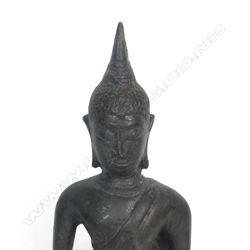 SOUTHEAST ASIAN BRONZE STATUE OF BUDDHA SEATING IN THE THAI STYLE U THONG, BASE FILLED WITH CLAY, 200 X 100MM Image 1++