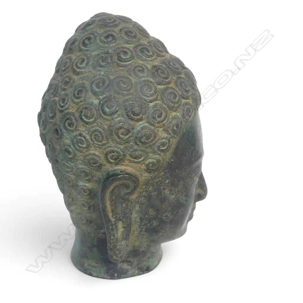 SOUTHEAST ASIAN BRONZE BUDDHA HEAD  WITH TRADITIONAL CURLED HAIR DETAILS, SLIGHT VERDIGRIS PATINA, 180 X 70MM Image 1++