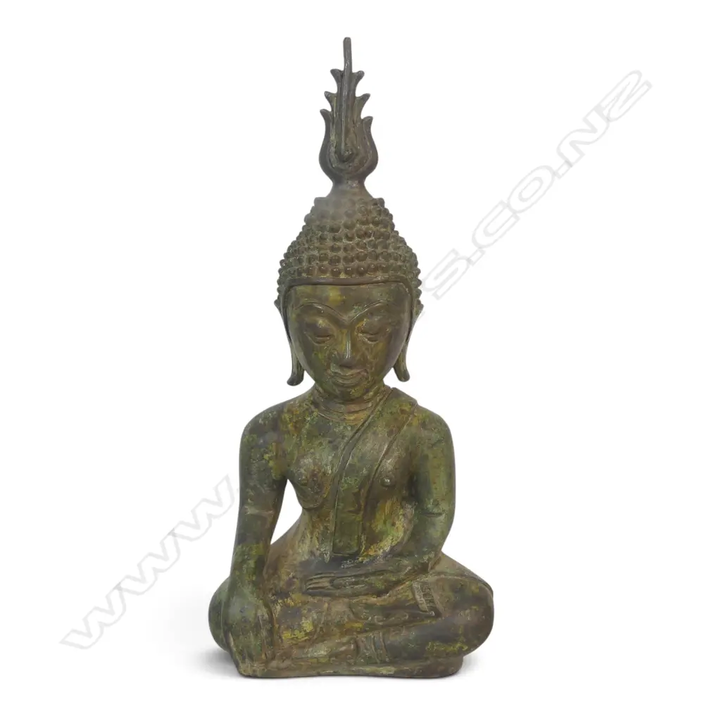 SOUTHEAST ASIAN SEATED BRONZE BUDDHA WITH DARK GREEN PATINA IN MEDITATIVE POSE (MUDRA), CLAY FILLING THE BASE. H.280MM Image 1++