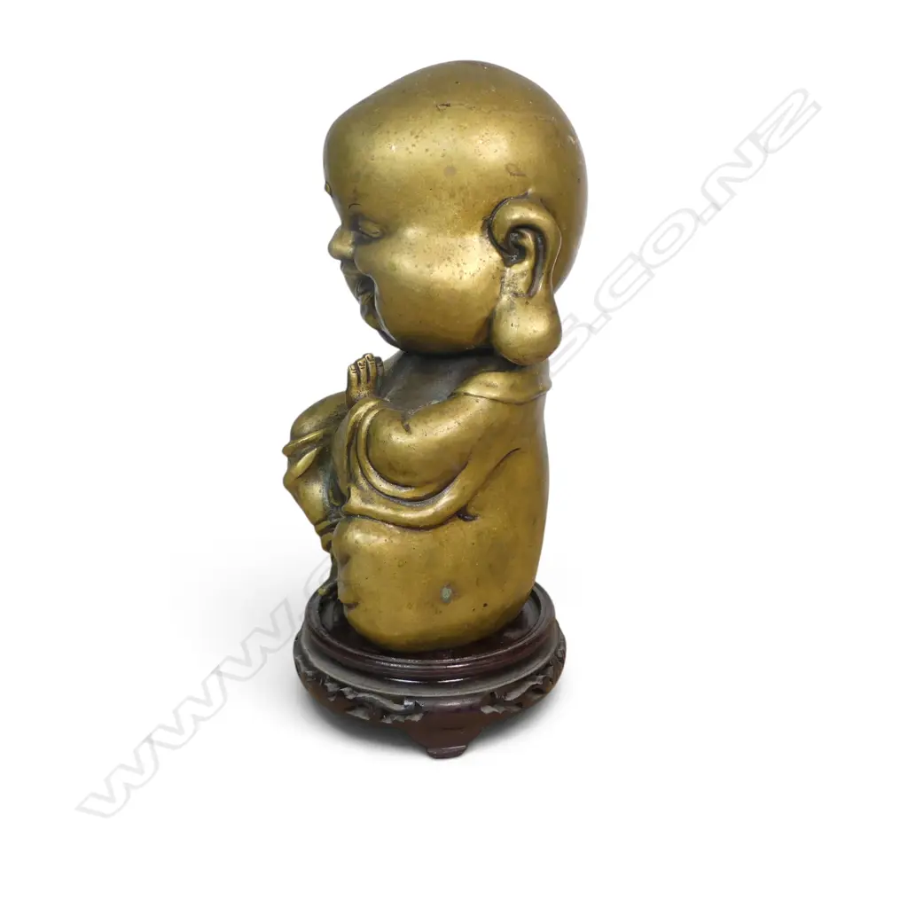 CAST BRASS LAUGHING BUDDHA (BUDAI) ON A WOODEN BASE, SYMBOLE OF HAPINESS & GOOD FORTUNE, H.220MM Image 1++
