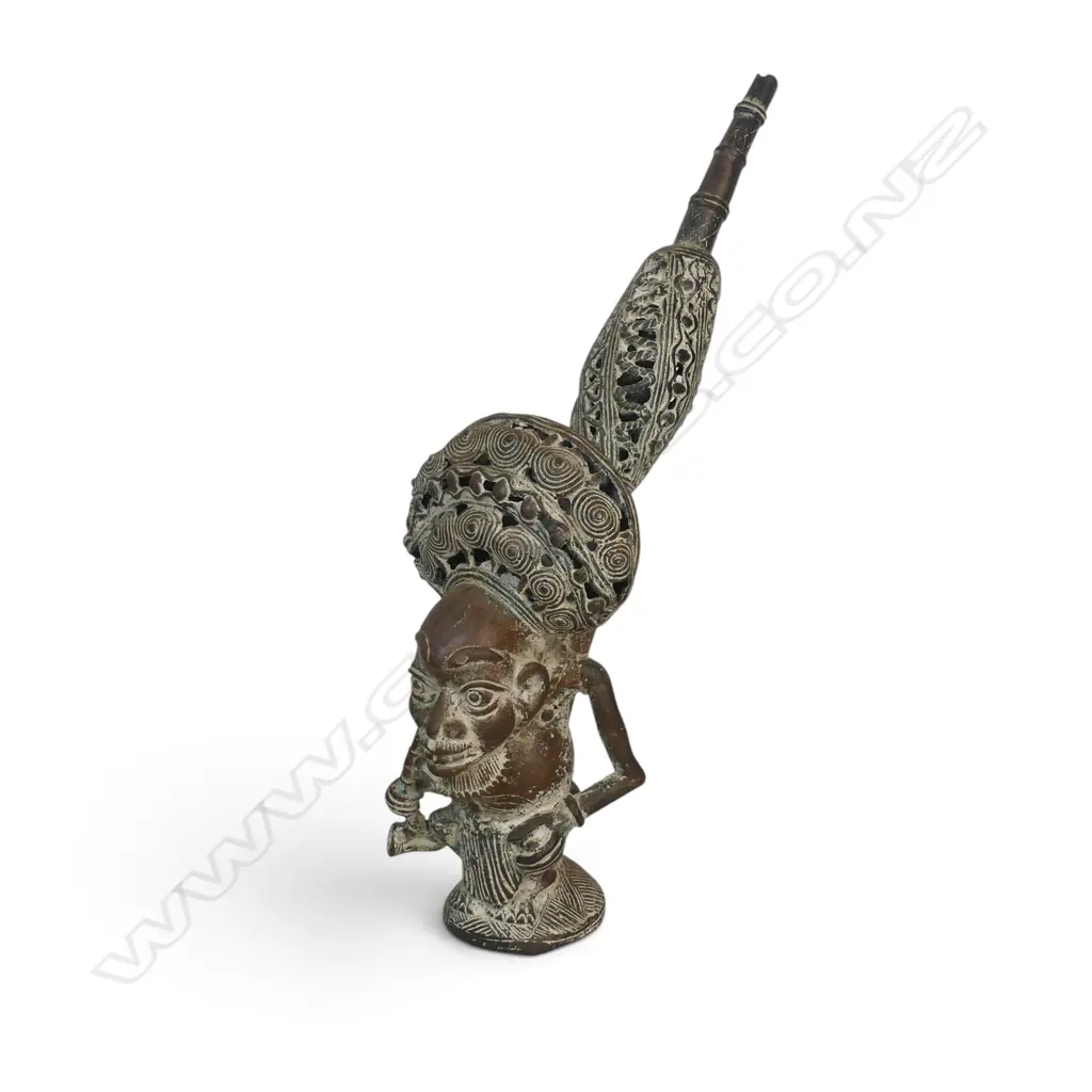 OUEST AFRICAIN CAST COPPER TRADITIONAL CEREMONIAL TOBACCO PIPE, AGED PATINA  WITH LIME HIGHLIGHTS. H.350MM Image 1++