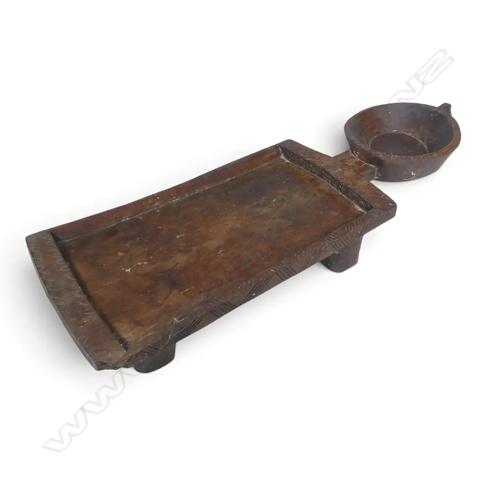 HAND CARVED EAST AFRICAN COFFEE TABLE WITH INCISED DECORATIONS.L.680MM Image 1++